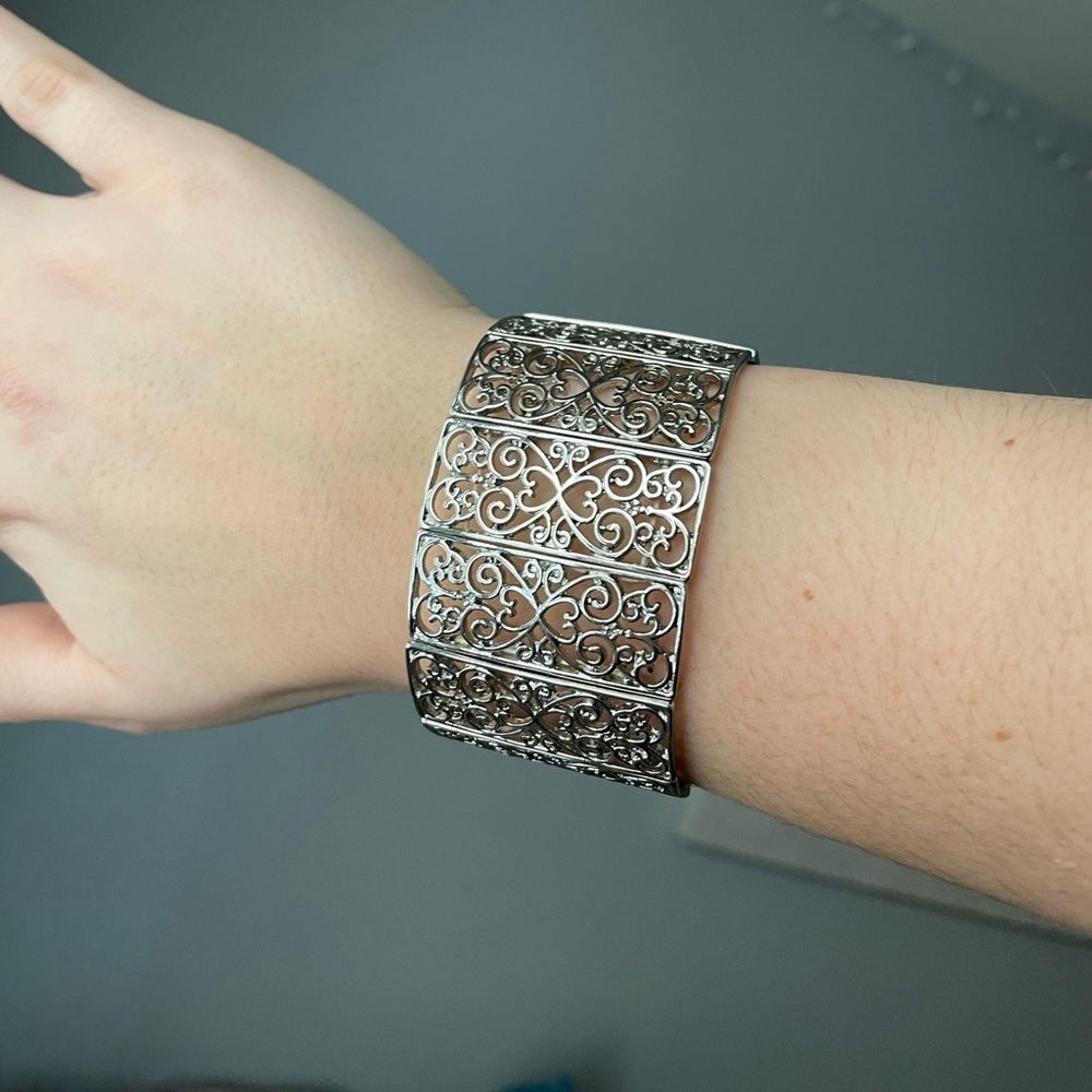 LC Lauren Conrad One Size Silver Cuff Inspired Bracelet with Elastic Lining